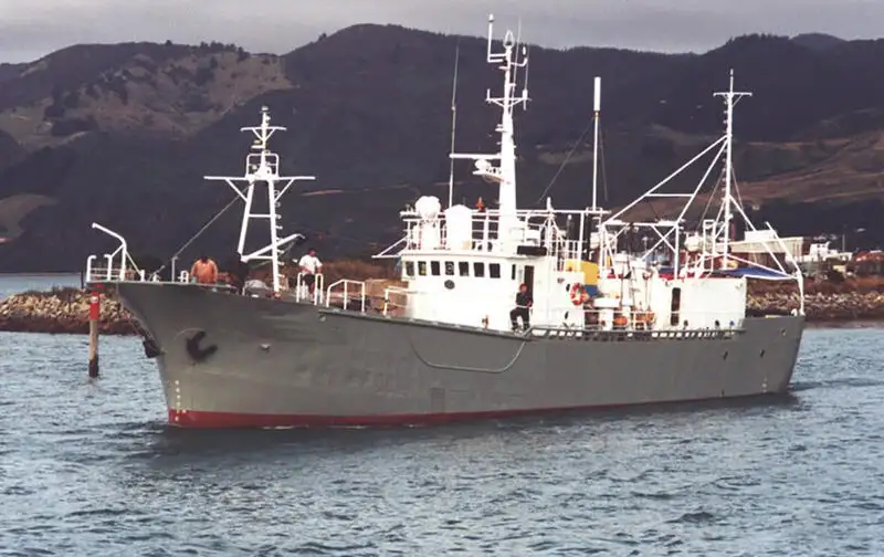 Buque palangrero en venta