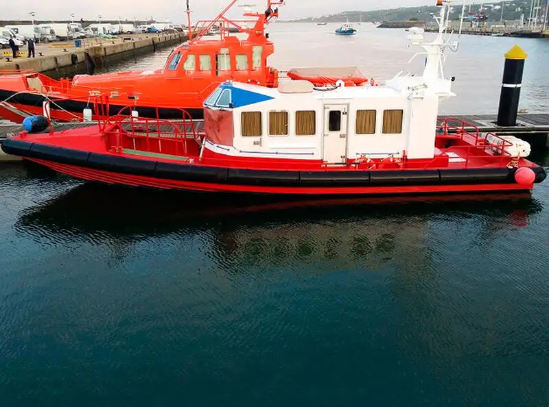 Barco de tripulación en venta