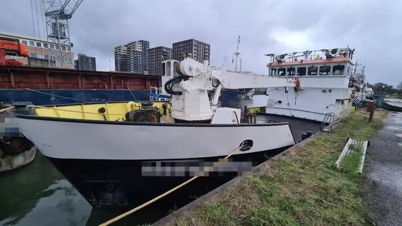 Barco de suministro en venta