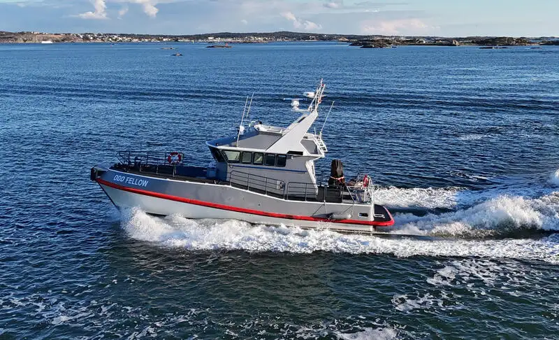 Barco de tripulación en venta