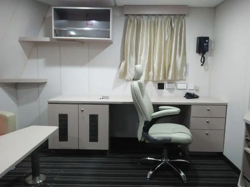 Barco de suministro en venta