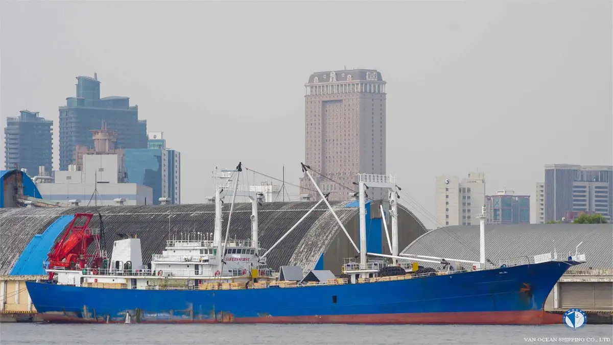 Barco frigorífico en venta