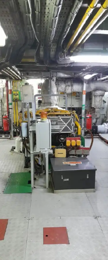Barco de tripulación en venta