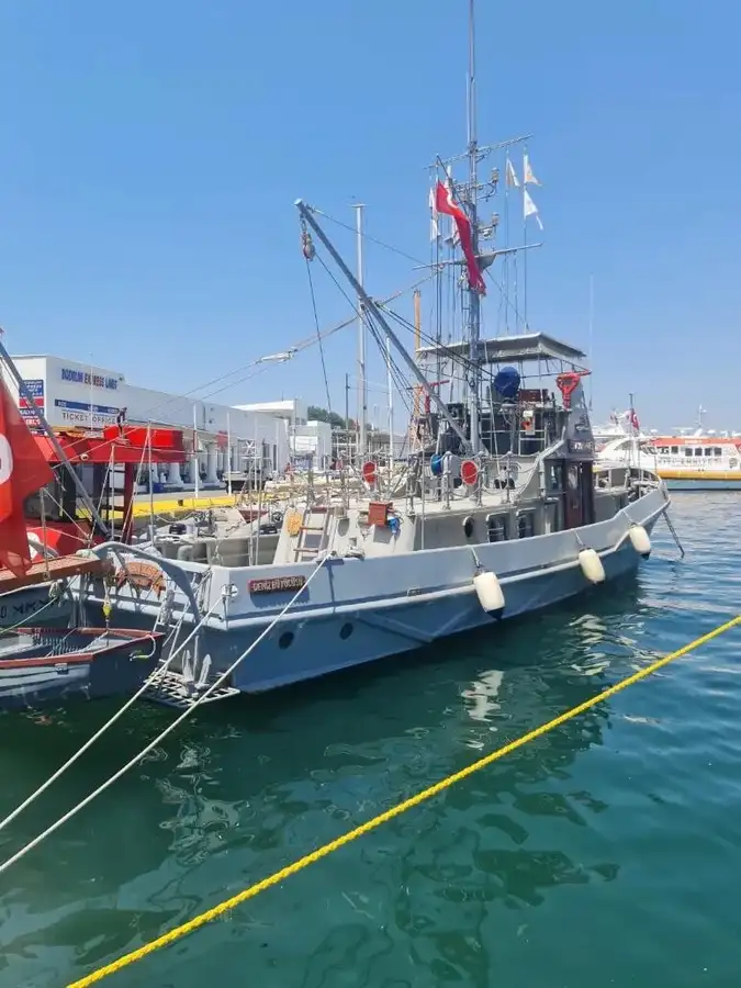 Barco de fuego en venta