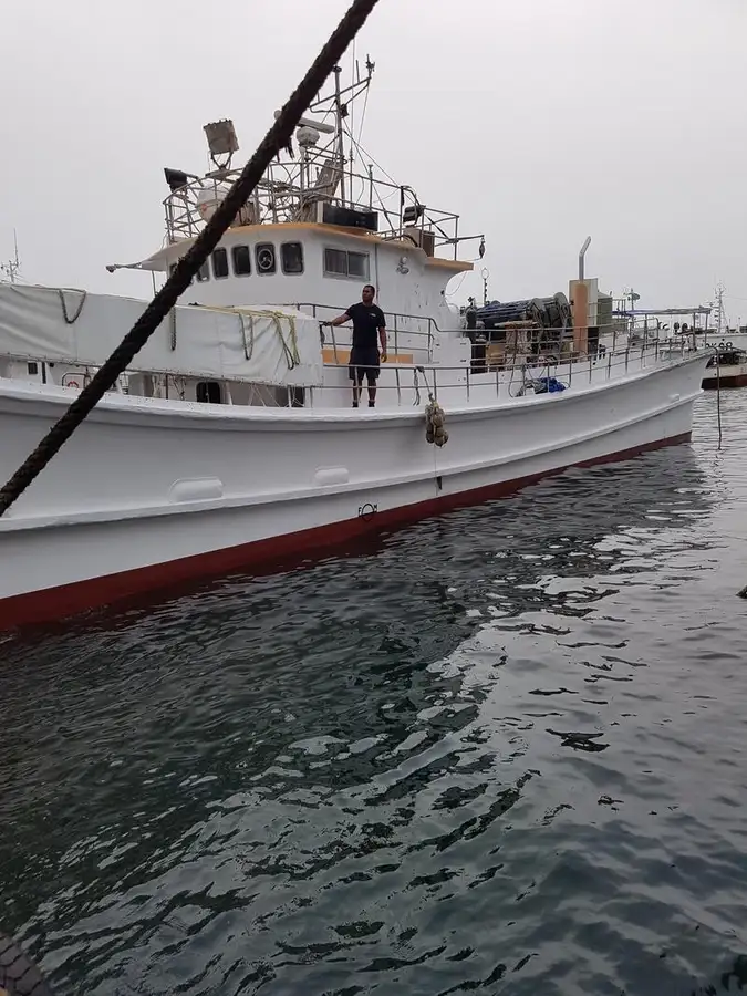 Buque palangrero en venta