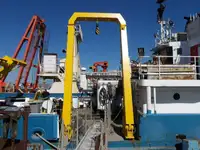 Buque de investigación en venta