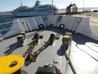 Buque de investigación en venta